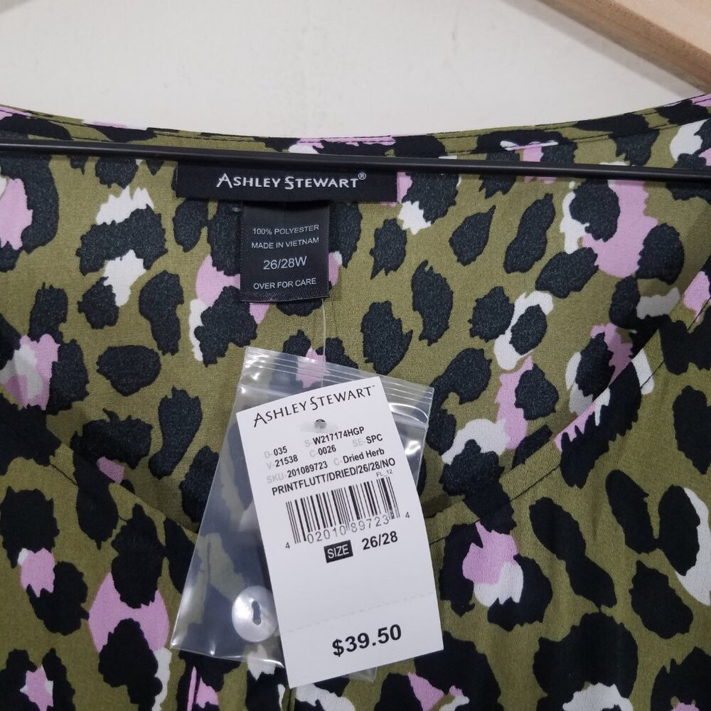 NWT Ashley Stewart Animal Print Cold Shoulders Button Up Top Blouse Size 26/28 - Picture 3 of 4